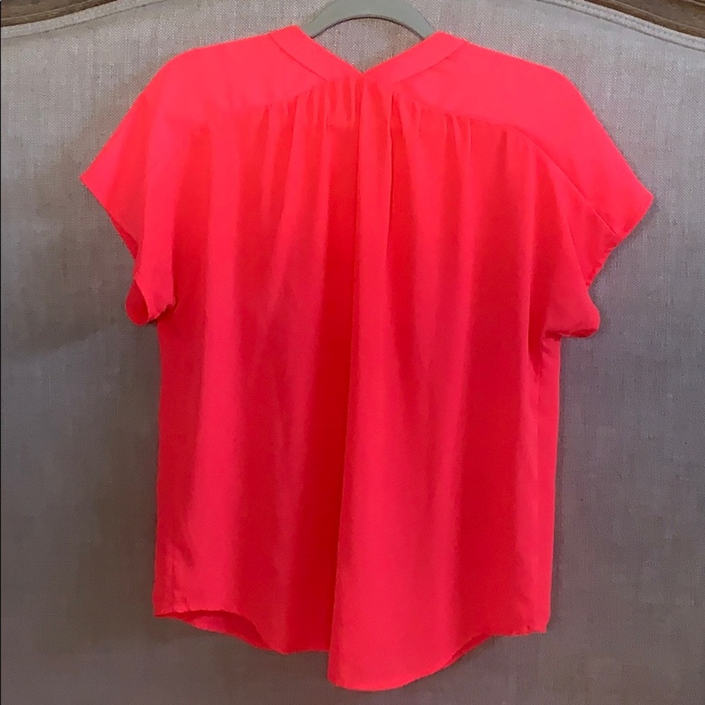Express Top - Picture 2 of 6
